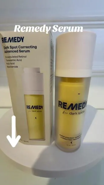 REMEDY 15% Vitamin C Complex Brightening Serum es un tratamiento antioxidante diseñado para brindar una defensa diaria eficaz contra los daños causados por los radicales libres.                                    #remedy #Skincare #vitaminacserum #skincare #radiant 