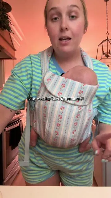 So perfect for hot days ! #momlife #momof2 #babywearing #summeressentials 