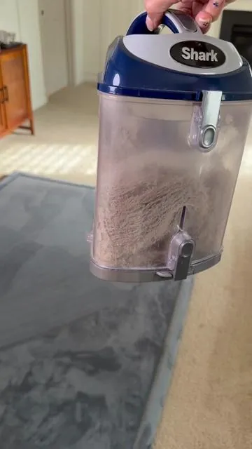 The Shark Navigator deluxe sucks up EVERYTHING #sharknavigator #liftawayvacuum #sharkvacuum #uprightvacuum #deepclean 