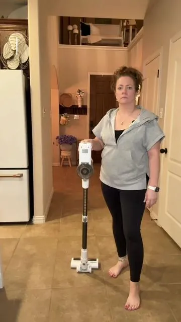 This vacuum actually sucks better than most, glad I found one that works, finally! #SummerVibes #dealsforyoudays #vacuum #cordlessvacuum #cleantok 
