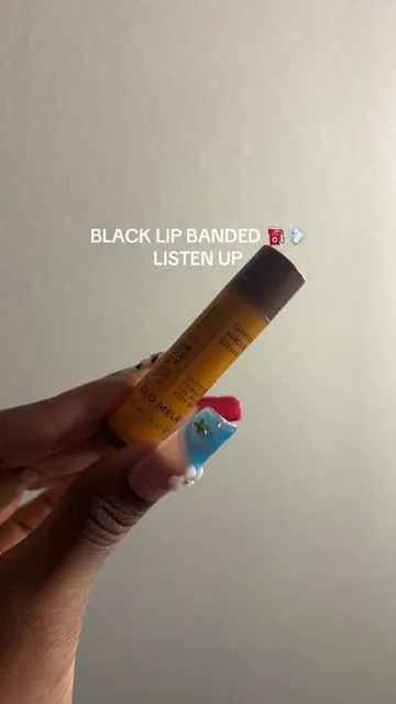 No more smoker lips with @✨ Glo Melanin ✨ #glomelanin #lipbrightening #smokerslips #liptreatment 