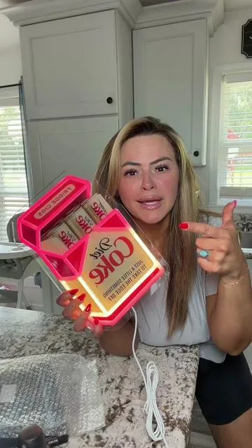Okay I had to!! What a cute little gift to give a friend or pop on your work shelf! I’m obsessed and who else loves a good fridge cig?? @Diet Coke  #fyp #tiktokshop #pov #fridgecig #fypシ 
