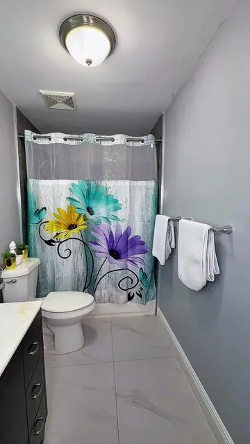 Cyan No Hooks Double-layer Shower Curtain, Daisy Printed Waterproof Fabric, Retro Country Style Home Decoration, Hotel, Dormitory and Bathroom Accessories, 72x75in #ShowerCurtain #HomeFinds #bathroommakeover #tiktokshopcreatorpicks #summervibe 