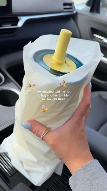 Replying to @antboi6️⃣7️⃣ these color combos are everyyything🍊☀️🌸 @Rainblow House #summerwins #dealsforyoudays #tumbler #tumblers #tumblersoftiktok 