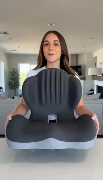 I use this cushion for long periods and improve my overall sitting experience. #memoryfoam #driving #carcushion #truckdriver 