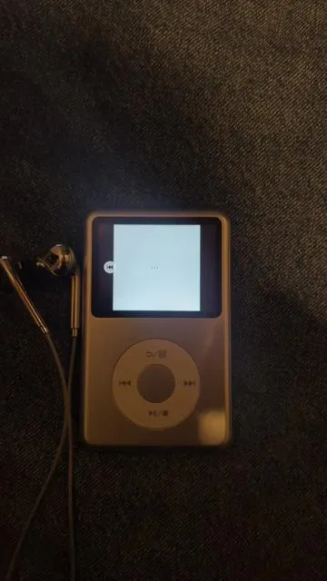 treat you better - shawn mendes #ipod #treatyoubetter 