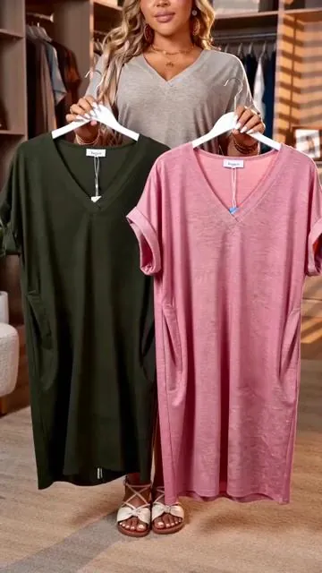 Comfort plus-size V-neck loose casual dress #dress #womendress #casualdress #womenwear #womenfashion #comfydress  #tiktokmademebuyit #tiktokshop #spotlightfinds 