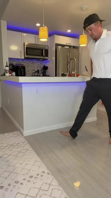 Men’s stylish, comfortable stretchy dress pants! #menspants #pants #mensfashion #mensdresspants #tiktokshopcreatorpicks 