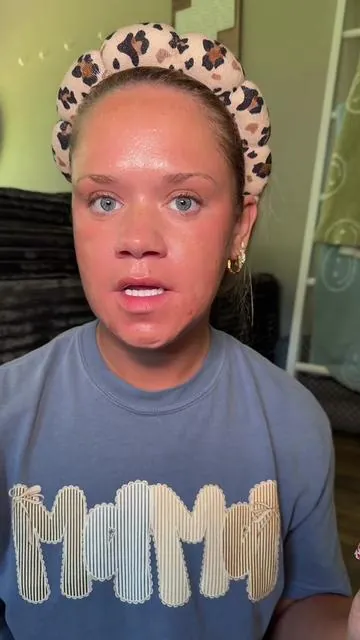 MAKE UP ROUTINE 