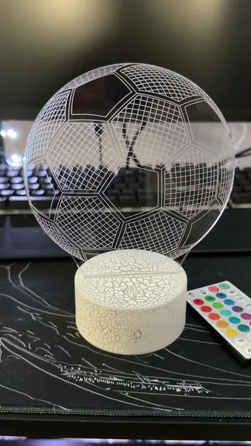 Cómprate esta lámpara si eres fan del futbol o si tus hijos les encanta el futbol está bien linda ideal para los que aman el futbol #futbol #balon #SummerVibes 