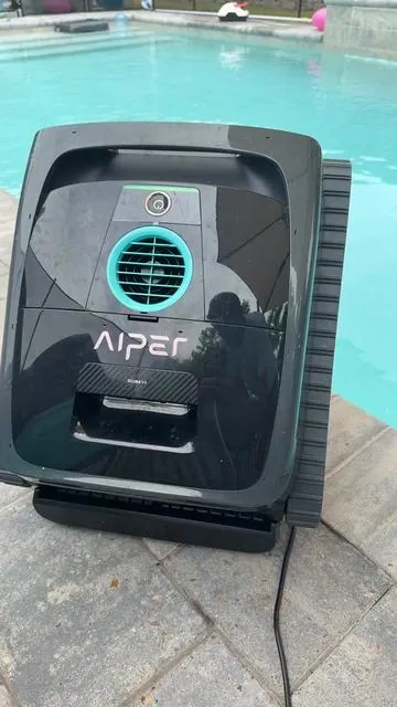 My favorite pool cleaners all in a bundle #fyp #tiktokshopcreatorpicks #dealsforyoudays #pool #cleaning 