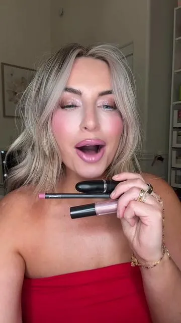 She's bacccccck!!!!!! @M·A·C Cosmetics #pinklipcombo #lipcombo #dealsforyoudays #cooltonedmakeup #babypinklip 