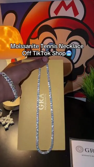 #moissanite #tennisnecklace #moissanitejewelry #tennisbracelet #moissanitevsdiamond 