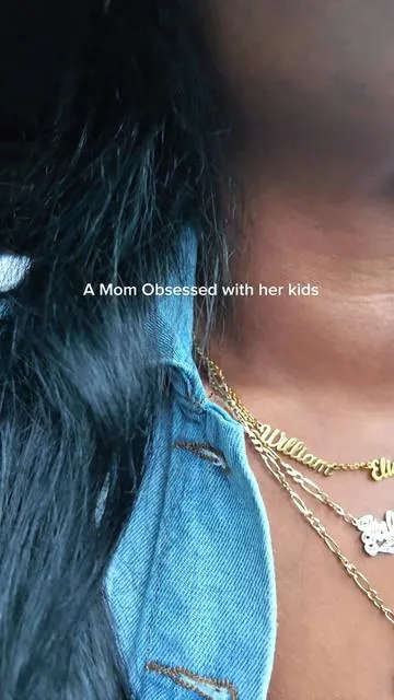 Customized their names on a necklace 🔥🔥