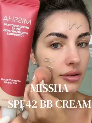 Did you know that BB cream stands for blemish balm? That’s why they tend to lean more cool-toned bc they’re designed to color correct redness 💕 @missha.official #Missha #BBCream #KBeauty #KBeautyCollective #dealsforyoudays 