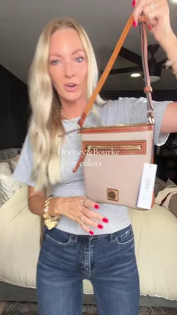 #dooneyandbourke #purse #qvcloyaltyprogram #dealsforyoudays 