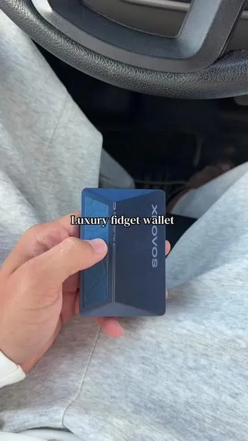 Gunmetal color back in stock!! (For now…) #menswallet #wallet #luxurylife #fidgettoy #fatherdaygift 
