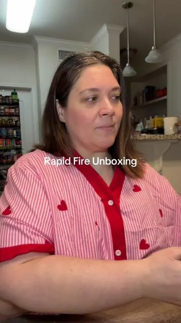 Tiktok shop unboxing! @Buttered Pecan @e.l.f. Cosmetics @Pacifica @MingXS @CWVPET @Ashley Watkins #tiktokshophaul #unboxing #rapidfire #haulvideo #dealsforyoudays 