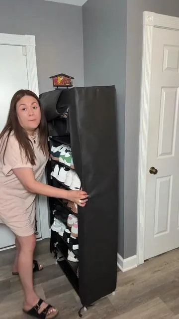 Zapatero organizador para entrada, recámara o clóset. Aprovecha el espacio vertical, protege tus zapatos del polvo y olvídate del desorden en casa. Organizador de zapatos ✅ #TikTokShopFinds ✅ #Summer2026 ✅ #SummerWins #ShoeOrganizer #ShoeRack