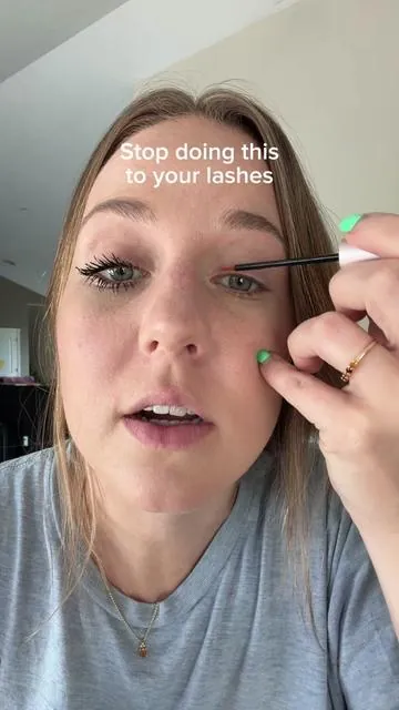 Hate to be the one to say it. But 🤷‍♀️ #lashextensions #falselashes #lashstrips #lashserum #serum 