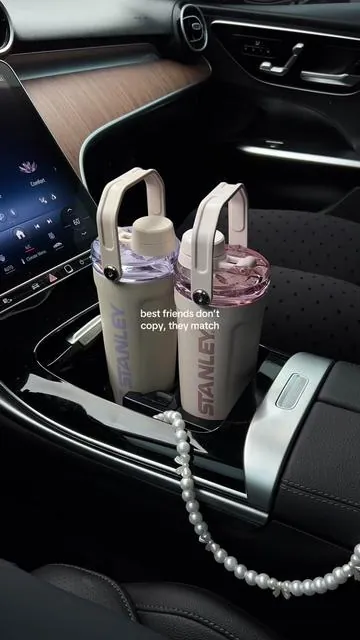 Same thing, diff color 🤝🏾#stanley #shakerbottle #stanleytumbler #gymessentials 