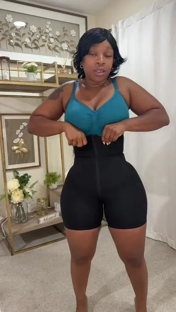 I'm obsessed snatches nicely you can dress these up or down to wear outside. I wore them to the gym very comfortable @SHAPELLX #SummerVibes #DealsForYouDays #EasyReturnsEveryTime #TikTokShopFinds #bikershorts 