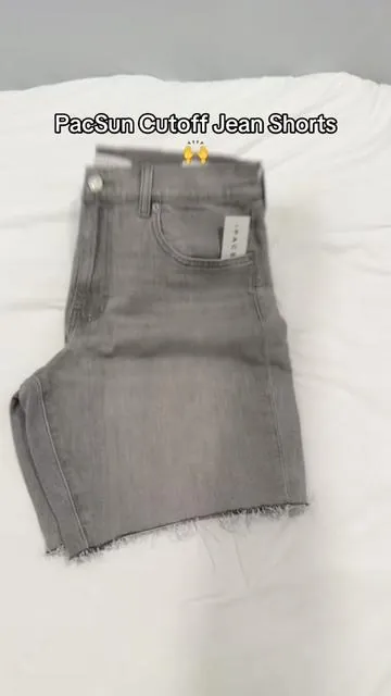 6’1 170 wearing size 32🤝 #pacsun #jorts #jeanshorts #tiktokshopmademebuyit #pacsunjorts 