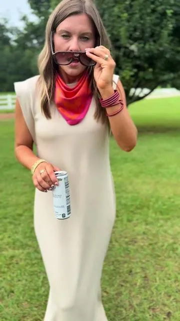 This dress is STUNNING!! The color I am wearing is light khaki! 🤎💕