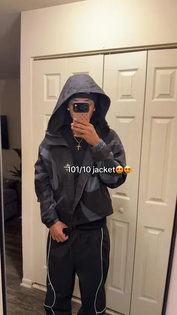 7648941492165168414