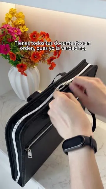 Ignífugo ✅ Impermeable ✅ Organizado ✅ Estas carpetas etiquetadas mantienen todos tus documentos importantes seguros y fáciles de encontrar. Pedí tres para que cada uno de mis hijos tenga la suya cuand#DealsforYouDays#TikTokShopDealsforYouDays