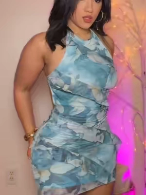 Summer floral backless mini dress #tiktokshopcreatorpicks #dealsforyoudays #minidress #OOTD #summeroutfits 