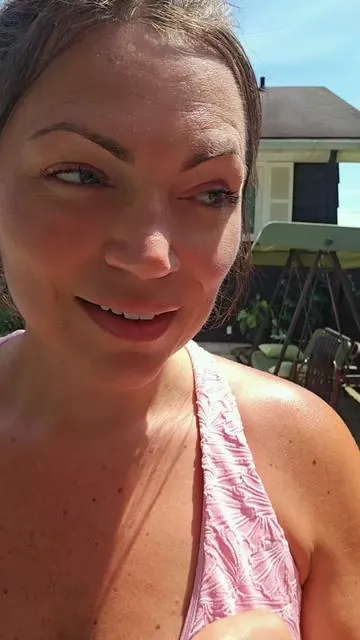 Day 66 with my cordless battle ropes, and I'm feeling stronger and more confident than ever! 💪 I've noticed a huge boost in my confidence when wearing tank tops, sundresses, and even bathing suits this summer. Consistency really does add up, and I'm excited to keep going on this journey! #CordlessBattleRopes #HomeWorkout #FitnessJourney #ConfidenceBoost #WorkoutMotivation