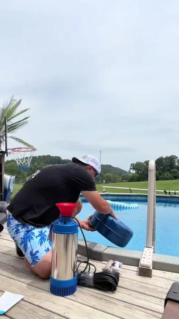 Pond Fountain Aerator #pondaeration #pondowners #pondfountain 
