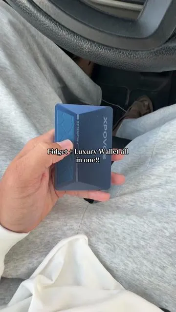 Still need a Father’s Day gift?? #wallet #luxurywallet #moneyclip #mensaccessories #fatherdaygift 