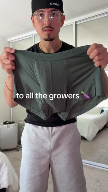 enhancing boxers on a banana? #davidarchyunderwear #boxers #enhancingboxers #mensboxers #mensunderwearreview 