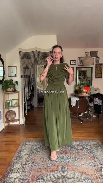 Float AND flattering #formaldress #weddingguestdress #timelessfashion #classydresses #elegantdress 