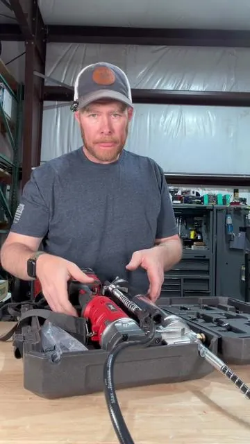 Cordless Grease Gun for M18 #greasegun #cordlessgreasegun #dealsforyoudays #m18 #fathersdaygift 