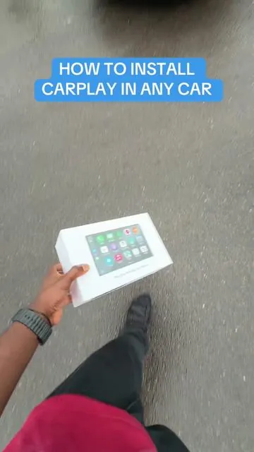 How to get CarPlay in you Old Car #carsoftiktok #cars #applecarplay #tiktokmademebuyit #fathersday 