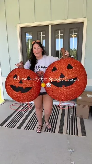 #halloweendecor #halloweendecorations #spookyseason #outdoorhalloweendecor 