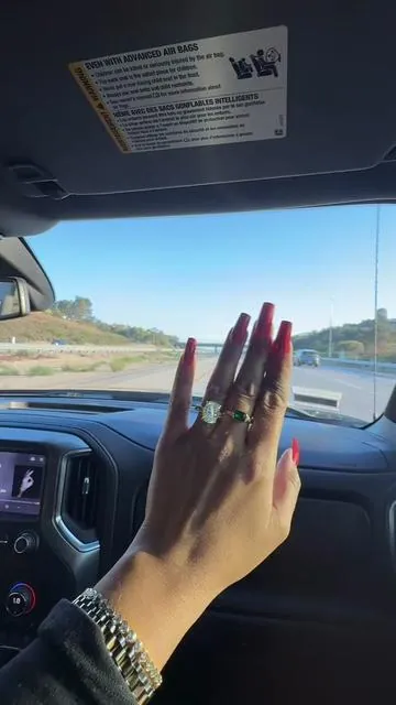 I loved the silver so much I had to get the gold too ✨🤩💍💎 you could see me coming from a mile away! @effinny_store  #effinnyjewelry #9ctring 