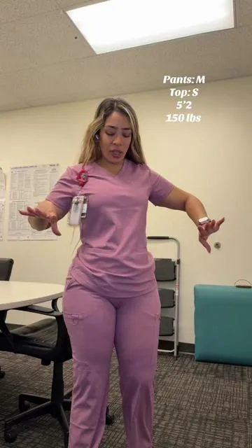 Hands down the most comfortable scrubs I have worn. #scrubs #scrublife #scrubsoftheday #scrubstyle #tiktokshopcreatorpicks 