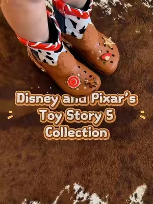 📣📣📣Your best friends are coming!! Register live now and don’t forget to watch Disney and Pixar’s Toy Story 5 in theaters!! 🧸🪁✨⛱️🛸#crocs #toystory5 #disney #pixar #fyp 
