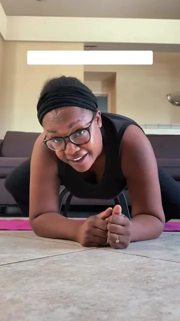 OPEN THEM HIPS!! 🙌🏾😫 such a major relief in my hips!! 💪🏾🙏🏾😍 #hippainrelief #hipstretch #hippain #dealsforyoudays #tiktokshopcreatorpicks 