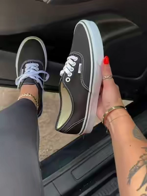 @vans #vans #vansshoes #shoes #dealsforyoudays #trendingshoes 