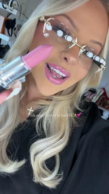 This trio creates the best Barbie like cool toned pink lip I’ve EVER seen! #pinklipcombo #pinklips #lipcombo #lipgloss #dealsforyoudays 