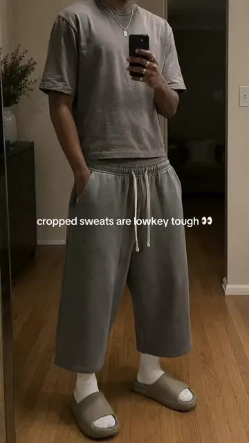 way more interesting than regular sweats #croppedpants #capris #baggyshorts #fitcheck #streetwear 