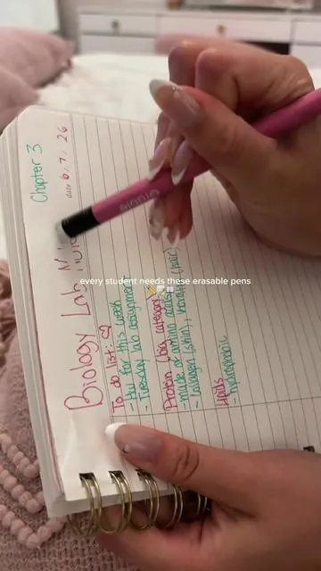 Making my notes prettier one color at a time ✨📚💗 #studytok #collegegirl #studentlife #notetaking #stationery  