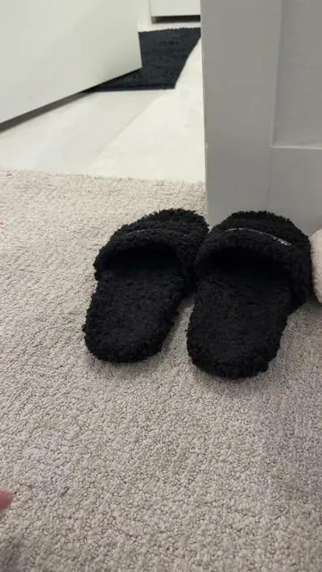 #slides #shoes #designer #fashion 