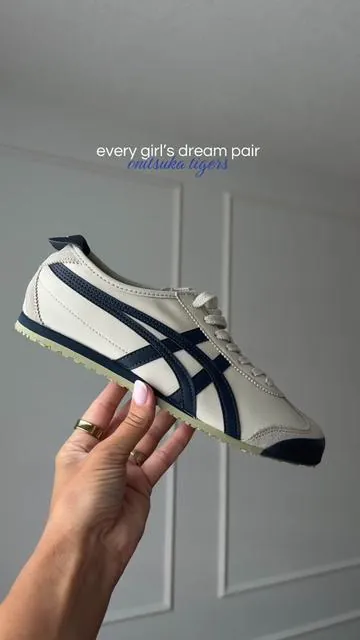 This colorway💙🦋@Onitsuka Tiger #onitsukatigermexico66 #onitsuka #onitsukatiger #onitsukatigerjapan #sneakers 