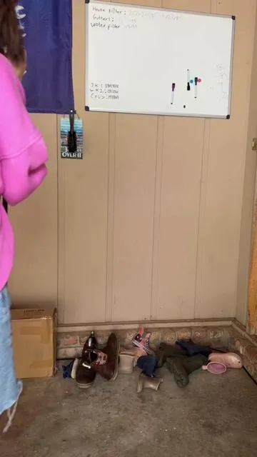 They have a wider option and shorter option as well. #foldingshoerack #shoerack #shoeorganizer #organizing 